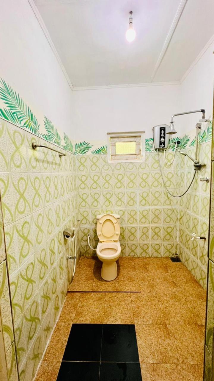 Village Feel Home Stay Сигирия Экстерьер фото